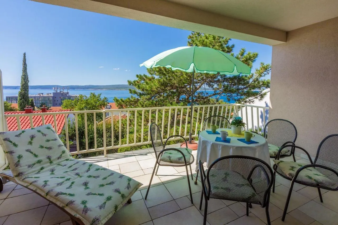 Apartments Robic Selce