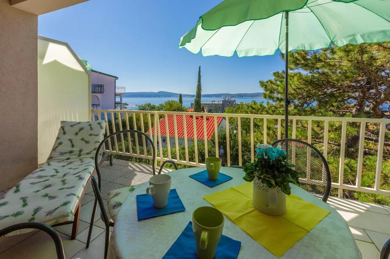 Apartments Robic Selce