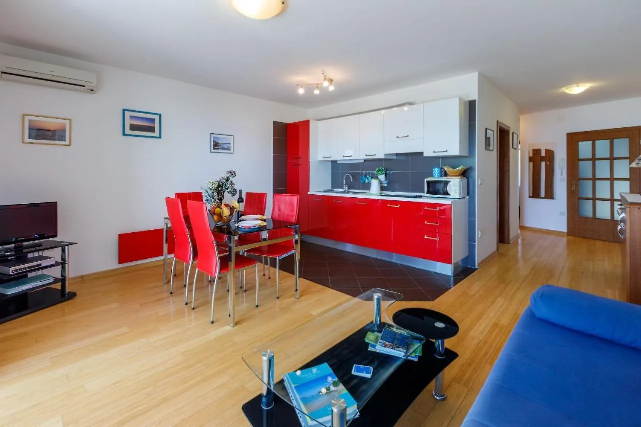 Apartments Robic Selce 0*,  Kroatien