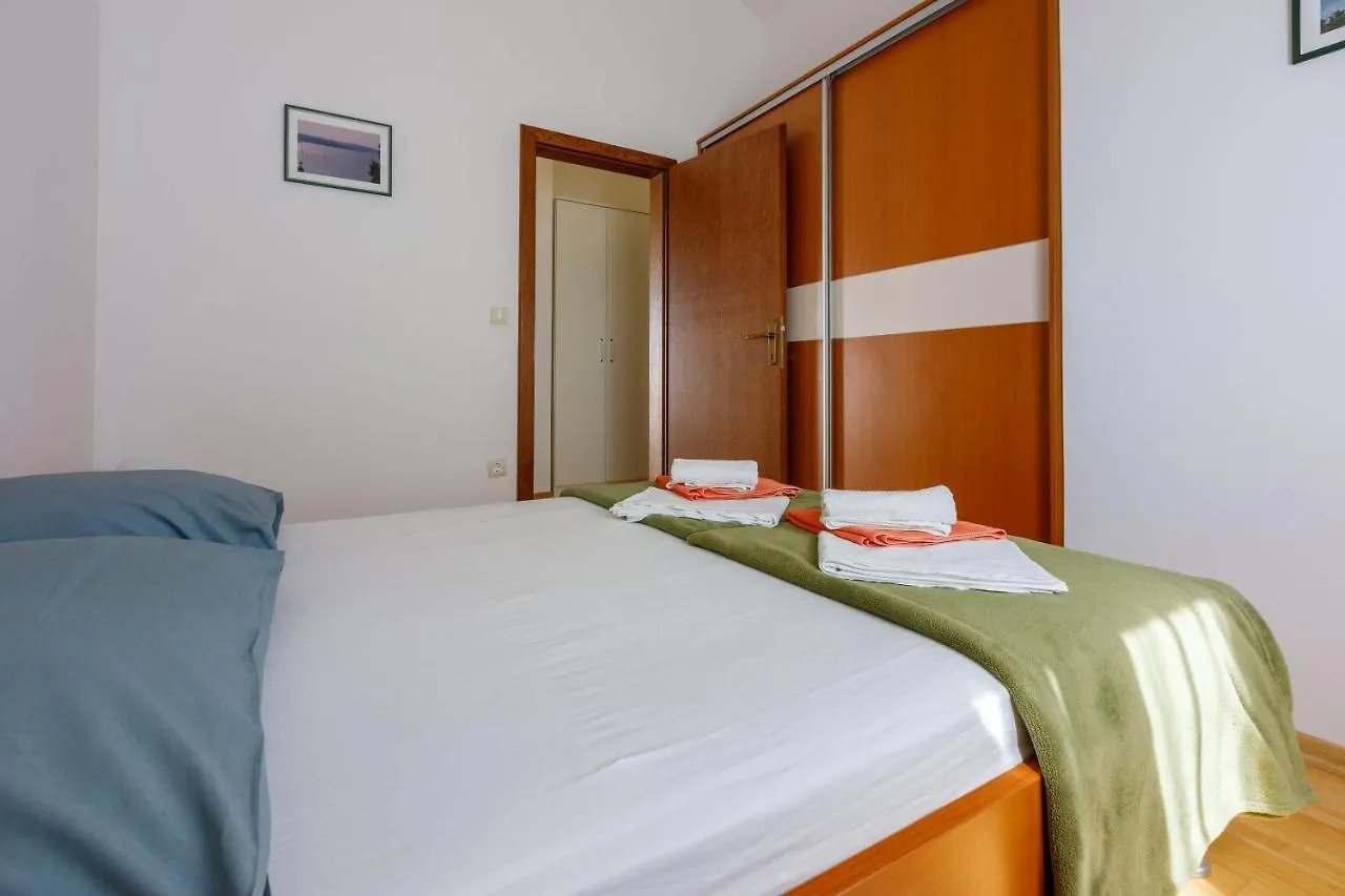 Apartments Robic Selce 0*,  Kroatien