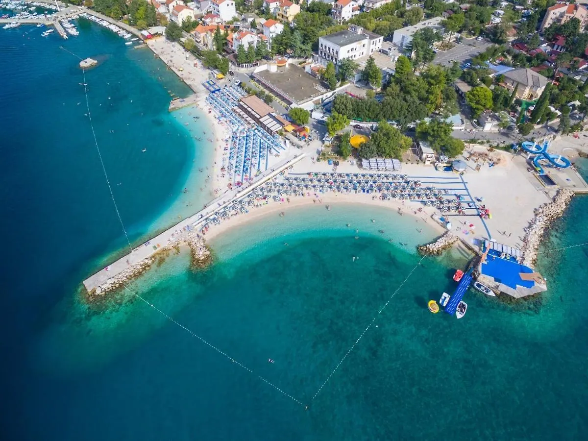 Apartments Robic Selce